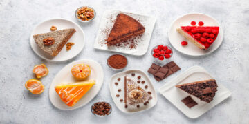 Keyifli Tatil Akşamları İçin Çilekli Kolajenli Cheesecake Tarifi